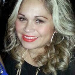 Dixy Larios